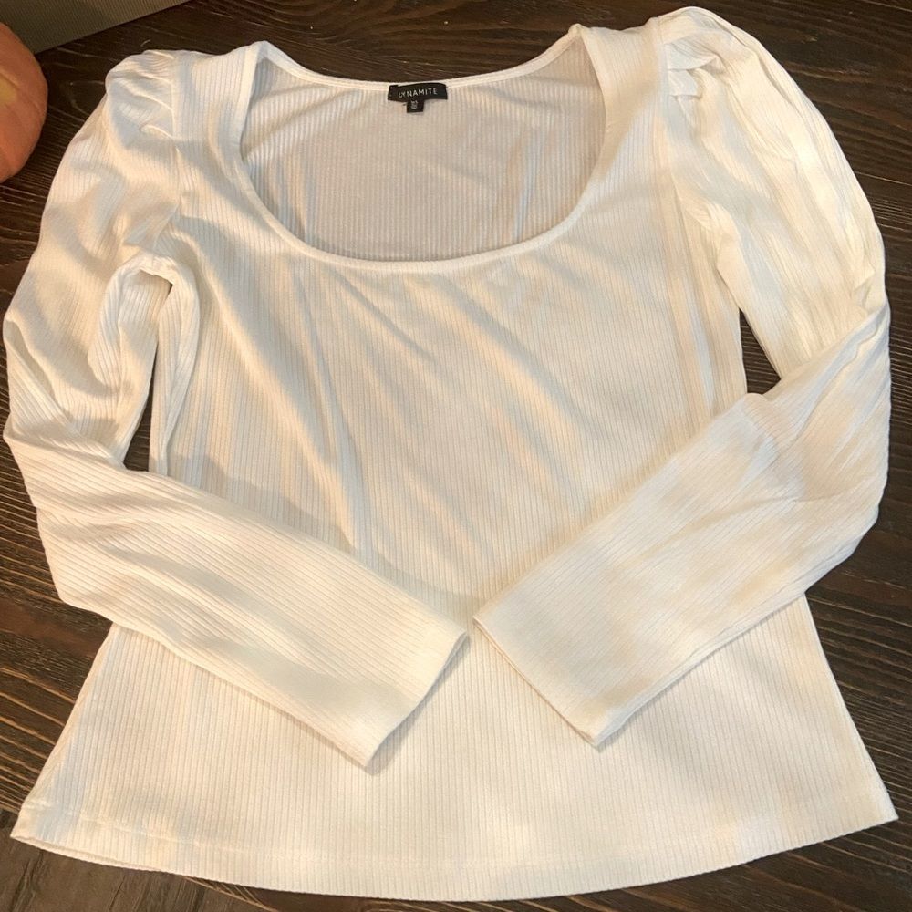 White Puff shoulder long sleeve